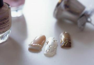 ラヴェニールアヴァンセ | 心斎橋のネイルサロン