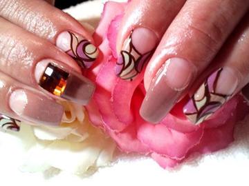 ＮａｉｌＳａｌｏｎ ＯＰＵＳ | 梅田のネイルサロン