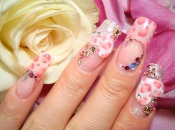ＮａｉｌＳａｌｏｎ ＯＰＵＳ | 梅田のネイルサロン