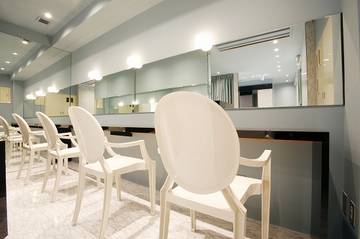 ＳＵＰＲＥＡＭ homme 梅田店 | 梅田のエステサロン