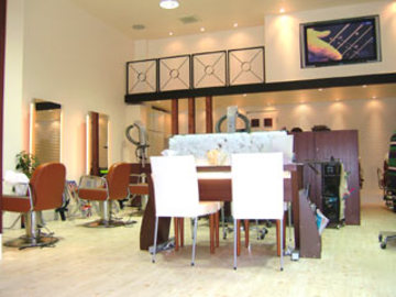 Studio City | 門真のヘアサロン