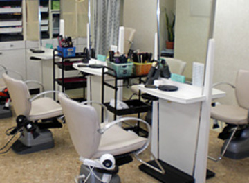美容サラ　ＪＲ立花店 | 尼崎のヘアサロン