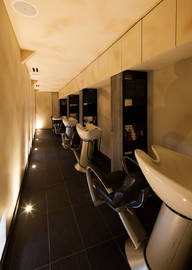 Evelyn&Paige by CARERRA | 元町のヘアサロン