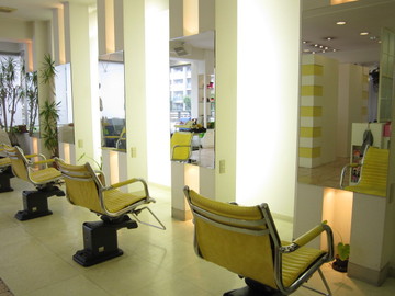 あきら美容室　仁川店 | 西宮のヘアサロン