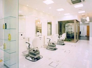 RADUNO hair creation | 御池/御所/二条城のヘアサロン