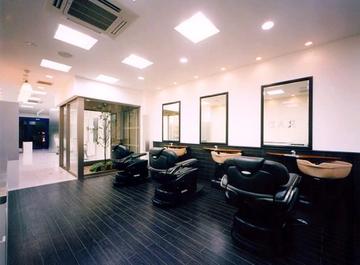 RADUNO hair creation | 御池/御所/二条城のヘアサロン