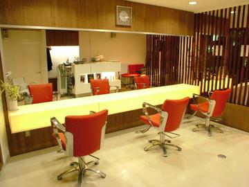 ヘアースペースnana+ | 嵐山/嵯峨野/桂のヘアサロン