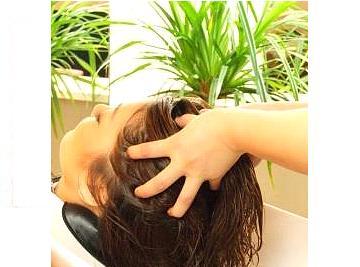 ドレス　hair make Dress　-kiyomizu- | 四条烏丸/五条/西院のヘアサロン