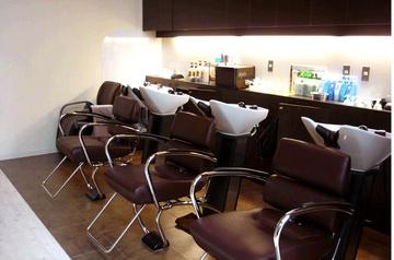 Oz Roots オズ ルーツ | 御所のヘアサロン Oz Roots オズ ルーツ | 御所のヘアサロン