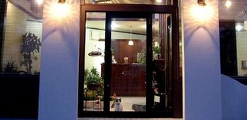 MEGAMI ｆｉｏｒｅ店 | 岡山のヘアサロン