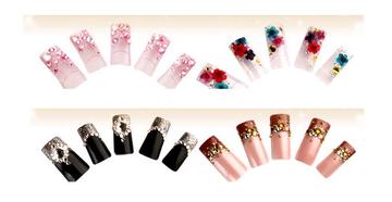 CRYSTAL NAIL 夢彩都店 | 長崎のネイルサロン