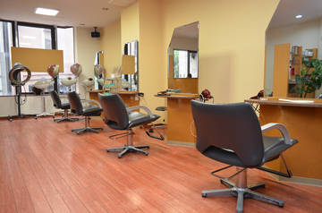 髪風船 | 長崎のヘアサロン