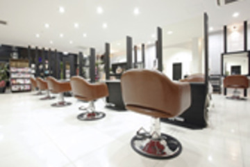 Rire | 霧島のヘアサロン