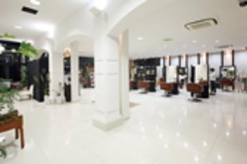 Rire | 霧島のヘアサロン