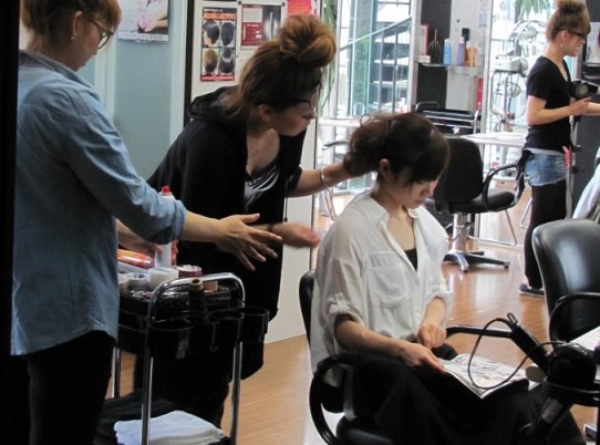 美容室セット・アップ | 石岡のヘアサロン