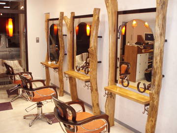 Lohas Hair　Smileアルプス通り店 | 甲斐のヘアサロン