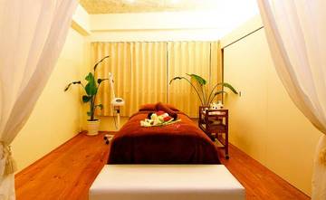 Rebirth ~トータルビューティーサロン~ | 心斎橋のエステサロン Rebirth ~トータルビューティーサロン~ | 心斎橋のエステサロン