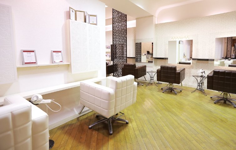 FUCHI KUCHI 曽根本店 | 豊中のヘアサロン