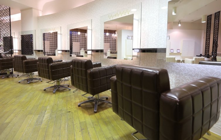 FUCHI KUCHI 曽根本店 | 豊中のヘアサロン