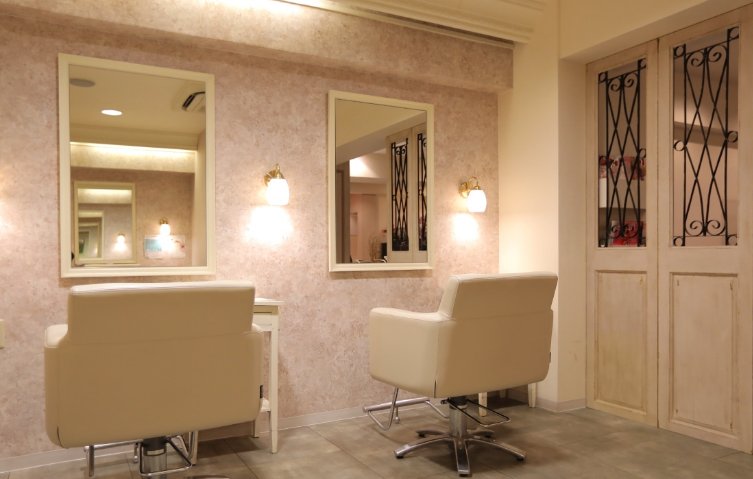 FUCHI KUCHI 曽根本店 | 豊中のヘアサロン