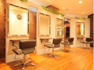 Hair ＆ Feeling CLOVER | 新横浜のヘアサロン