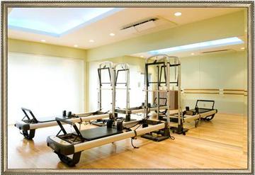 ホリスティックスタジオ（ピラティス）エフィ | 代々木のリラクゼーション