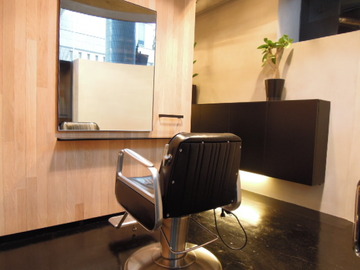 ERNEUER | 代官山のヘアサロン ERNEUER | 代官山のヘアサロン