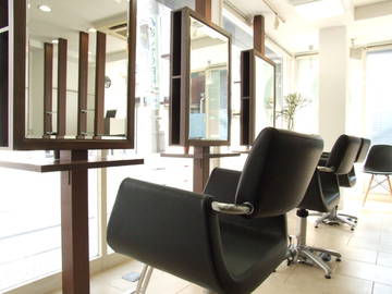 ディシェーレアスト | 上大岡のヘアサロン