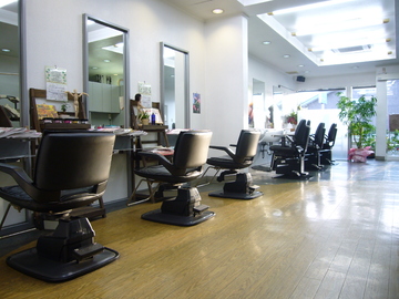 Dis | 江南のヘアサロン Dis | 江南のヘアサロン