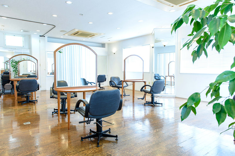 ゆう美容室 香久山店 | 日進のヘアサロン