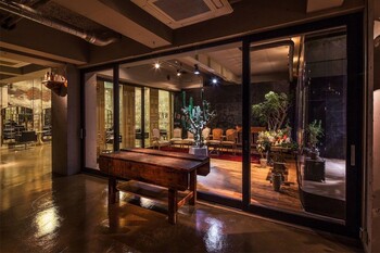 STRAMA | 表参道のヘアサロン