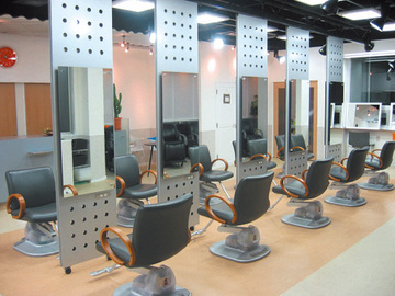 ワールド美容室　福崎店 | 加西のヘアサロン