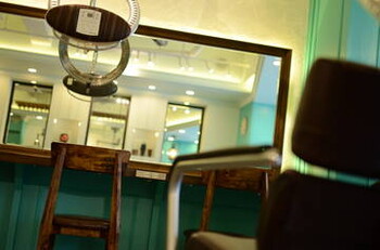 BLOOM | 川崎のヘアサロン