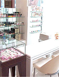 ラヴィ ネイルズ | 大通のネイルサロン