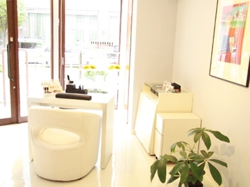 ALEX Beauty Nail　三宮店 | 三宮のネイルサロン