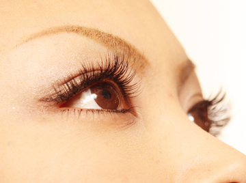 DECOROUS | 淀屋橋/北浜のアイラッシュ