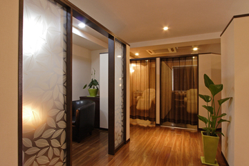 DECOROUS | 天満橋/谷町四丁目のネイルサロン