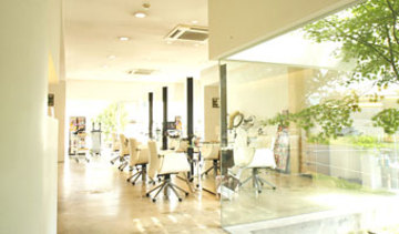 TIARA Plus | 草津のヘアサロン