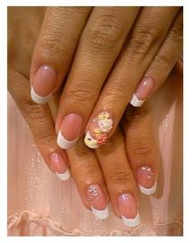 MARIE INTERNATIONAL ～ネイルサロン～ | 那覇のネイルサロン