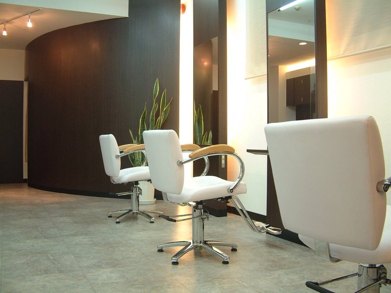 One World | 白石区/南区/豊平区周辺のヘアサロン