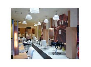 カットルームカラー 天童老森店 | 天童のヘアサロン