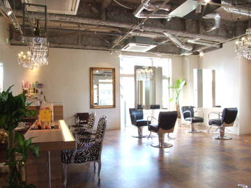 hair&work uka | 天神/大名のヘアサロン