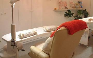 ネイルズ シャトン(NAILS CHATON) | 天神/大名のネイルサロン