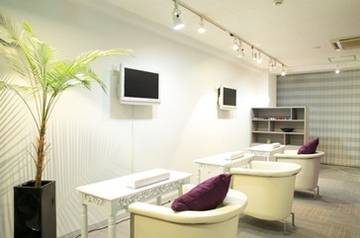 トータルビューティーサロンviola | 渋谷のネイルサロン