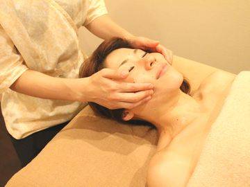 アロマ＆ホットストーン lahella | 豊中のリラクゼーション