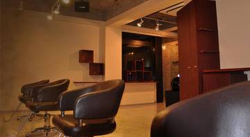 hair lounge MAHLE | 所沢のヘアサロン