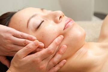 プラーカ鍼灸室 整顔・ボディケアサロンwellciesta | 新潟のリラクゼーション プラーカ鍼灸室 整顔・ボディケアサロンwellciesta | 新潟のリラクゼーション