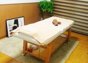 Brazilian Wax Salon kukuNA | 四条烏丸/五条/西院のエステサロン