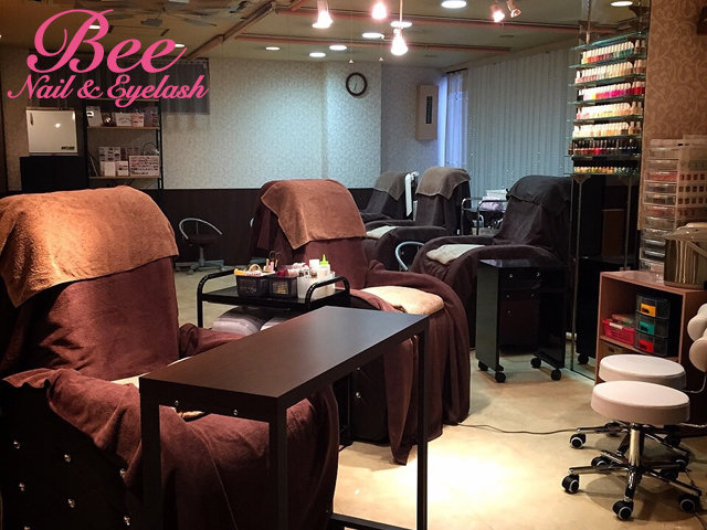 Nail & Eyelash Bee　六本木店 | 六本木のネイルサロン