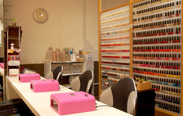 Nail & Eyelash Bee 銀座ネイル店 | 銀座のネイルサロン Nail & Eyelash Bee 銀座ネイル店 | 銀座のネイルサロン